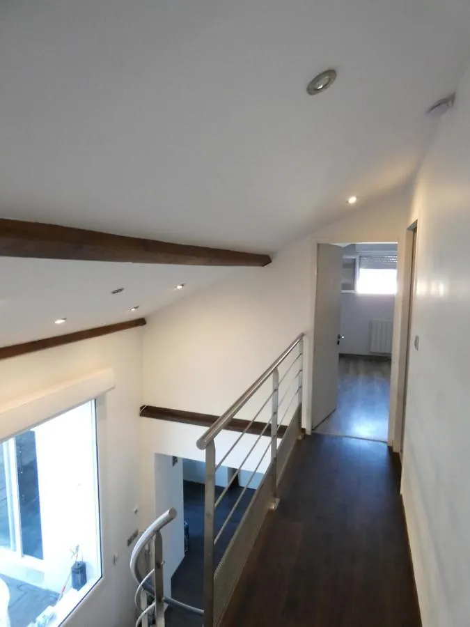 Villa Maison Moderne Et Spacieuse Avec Piscine Villeurbanne